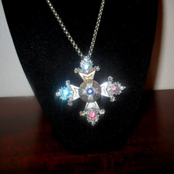 Jeweled Cross and Chain (Masonic) - Picture 1 of 3